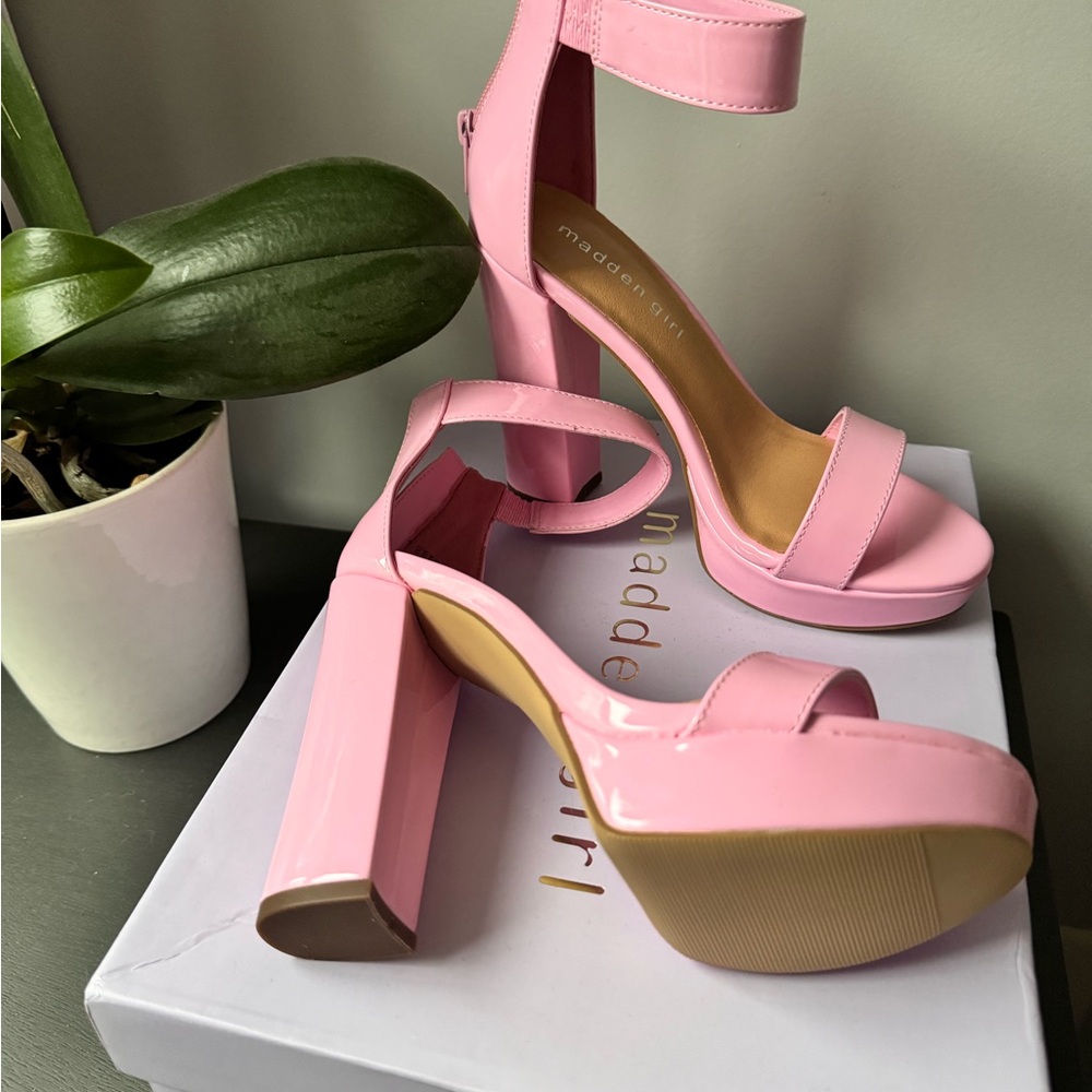 Madden Girl Pink Platform Sandals with Chunky Heel - Picture 2 of 3
